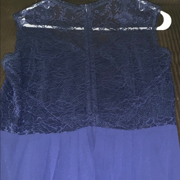 Dress - Picture 3 of 7